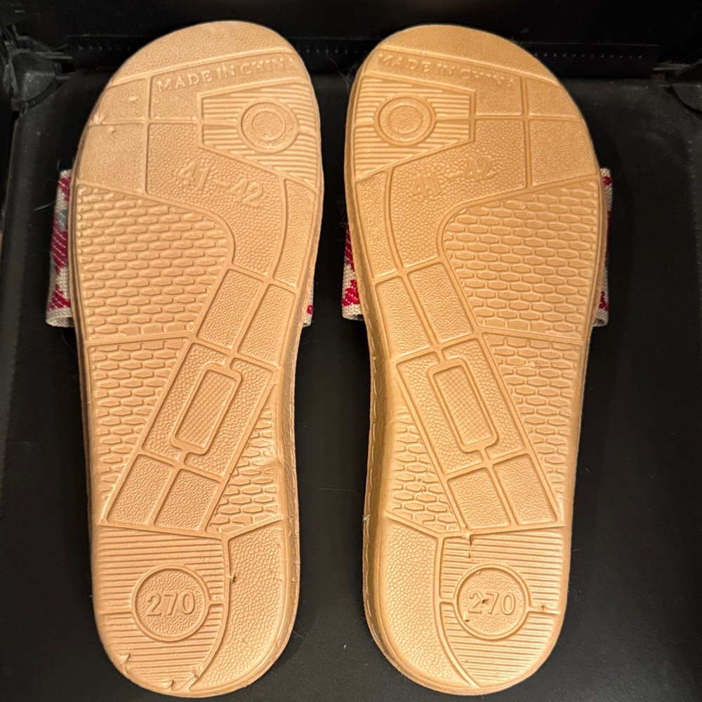 SHEIN Red & Cream Patterned Slide Sandals. Lightweight sandals with a boho touch - Picture 6 of 9